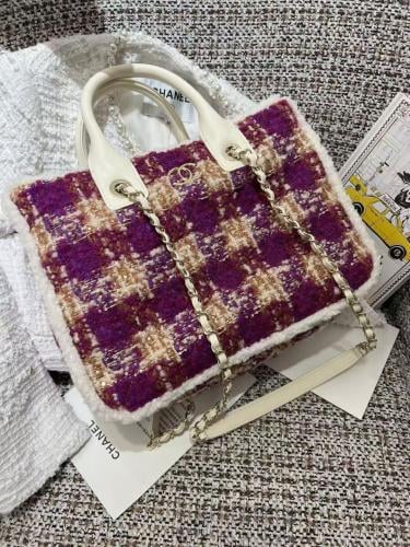 شانيل باق شوبنق مقاس 33cm