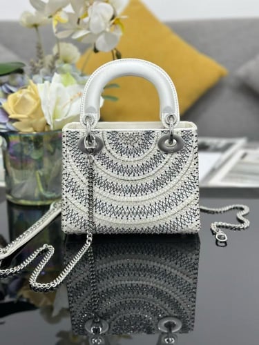 ديور ليدي ميني مقاس 17cm