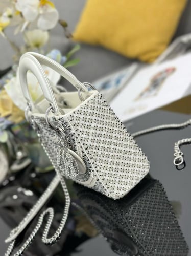 ديور ليدي ميني مقاس 17cm