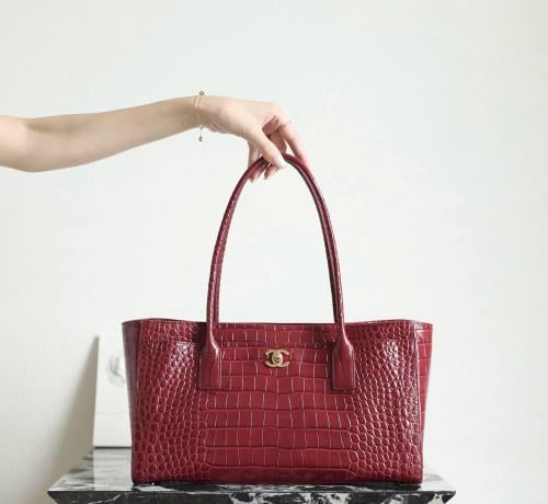 شانيل 26ss مقاس 39cm