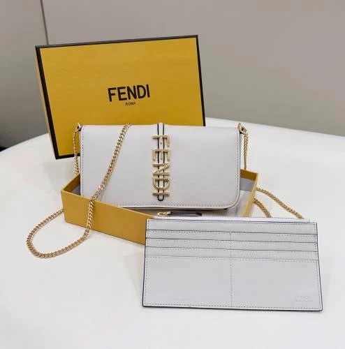 فندي Fendigraphy Wallet On Chain مقاس 21cm