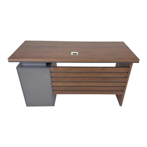 مكتب مودرن بني