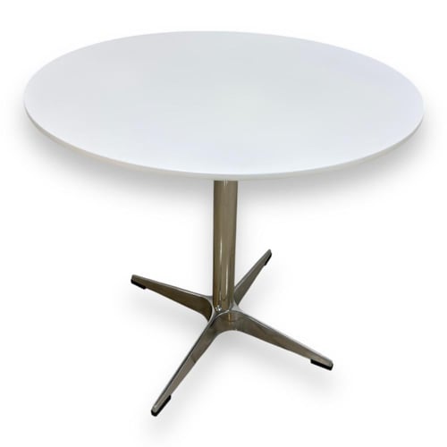 طاولة مفردة دائرية