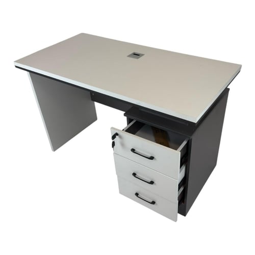 مكتب مودرن ابيض