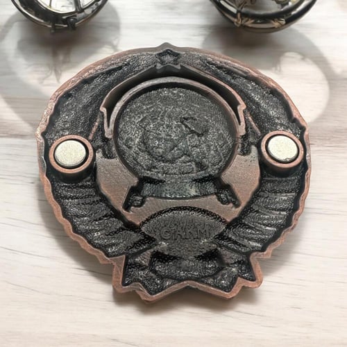 قطعة معدنية ممغنطه تحمل شعار روسيا