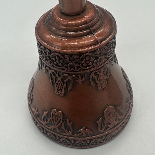 جرس للتنبية من المعدن يحمل شعار معالم موسكو