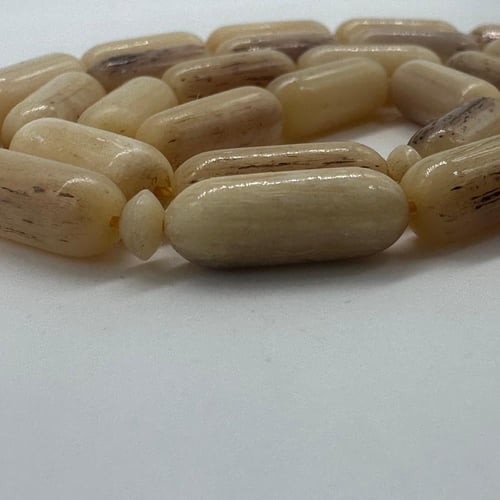 سبحة عظم نعام ملمس زبدة 33 خرزه