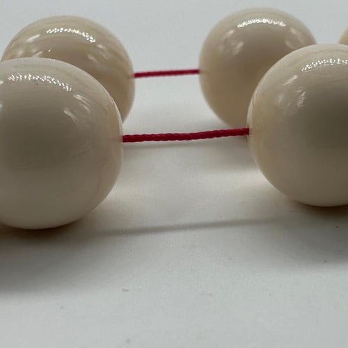 سبحة عاج ناب الفيل الافريقي مع عينة من الناب وشهاد...