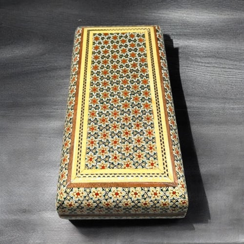 علبة خشبية فاخرة مطعمه بالعاج والنحاس