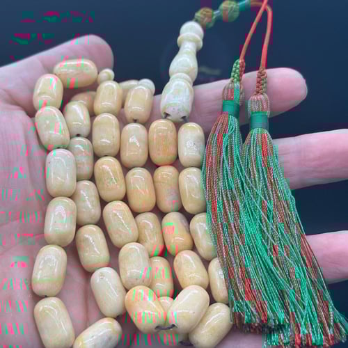 سبحة مرجان ابيض طبيعي حر مع عينة من المرجان