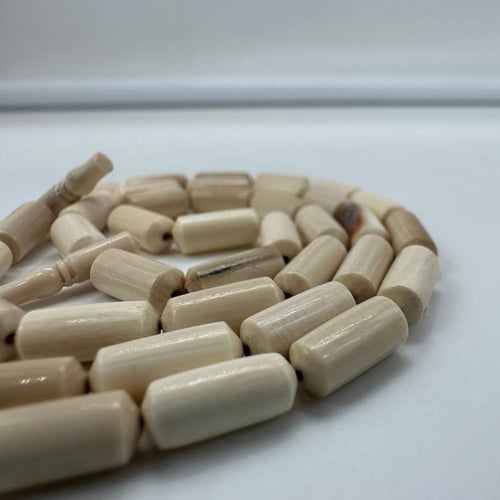 سبحة من عاج الماموث المنقرض