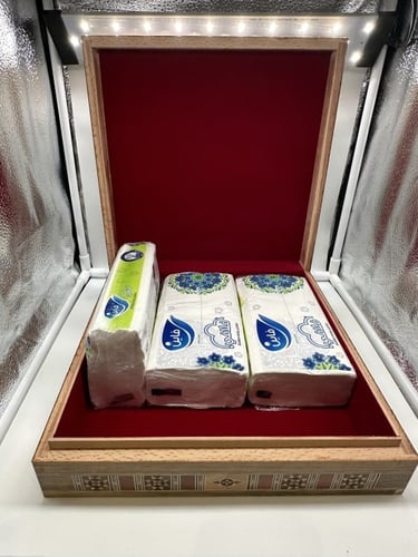 صندوق من خشب الموزاييك لحفظ المقتنيات الثمينه