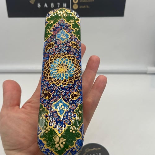 علبة خشبية فاخرة مطعمه بالعاج والنحاس