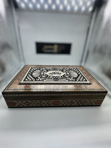 علبة خشبية فاخرة رمضان كريم