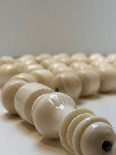 سبحة عاج ناب الفيل قص كويتي عدد الخرز 45