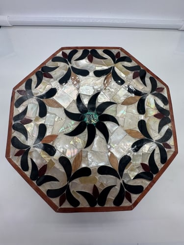 علبة خشبية فاخرة ملبس بالصدف