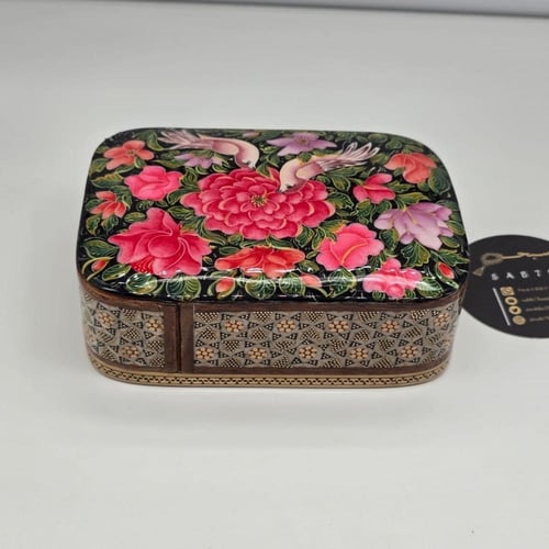 علبة خشبية فاخرة مطعمة بالعاج والنحاس