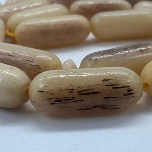 سبحة عظم نعام ملمس زبدة 33 خرزه