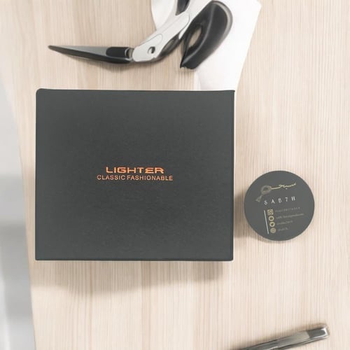 ولاعة من المعدن تحمل شعار روسيا مع الملحقات