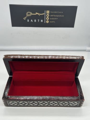 علبة خشبية صناعة يدوية