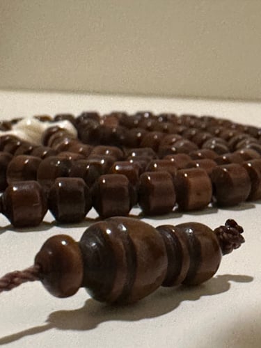 سبحة كوك مطعم بعظم عدد الخرز 99