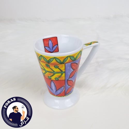 كوب زجاجي أنيق بتصميم ورد كلاسيكية