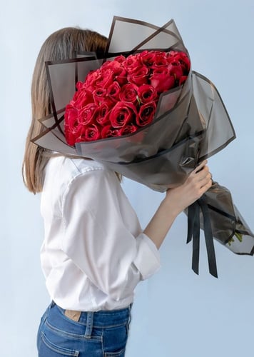 الخمسون وردة