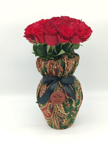 فازة مصممة بشال كشميري