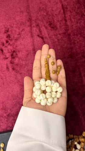 سبحة عظم دائري منقوش