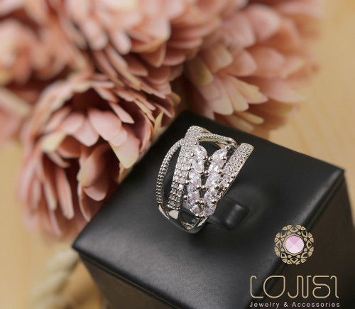 خاتم زركون ناعم فضي