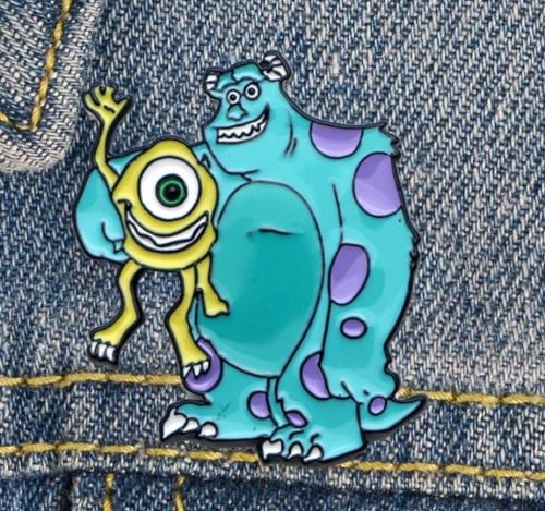 دبوس شركة المرعبين المحدودة