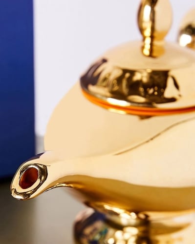 طقم شاي من فيلم علاء الدين