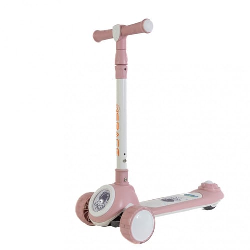 سكوتر بثلاث عجلات