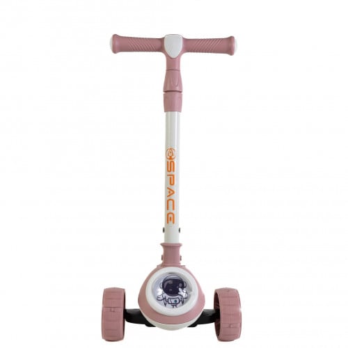 سكوتر الفضاء بثلاث عجلات