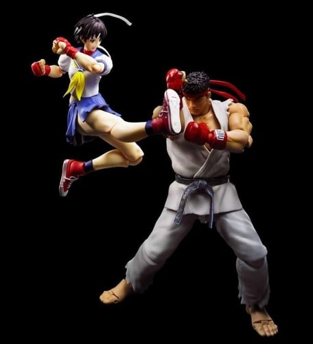 S.H.FIGUARTS STREET FIGHTER SAKURA KASUGANO BY BAN...