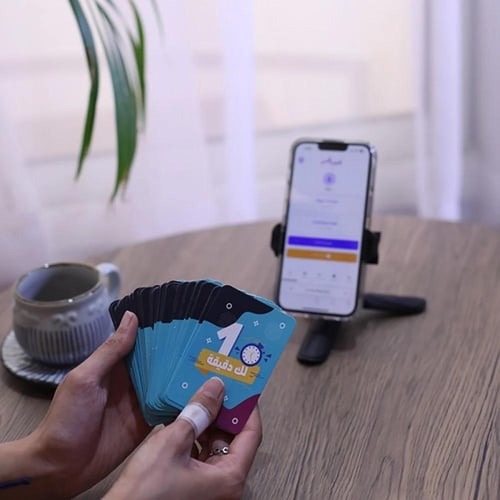 لعبة ورقية جماعية - لك دقيقة