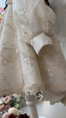 فستان عسولة الكبيرة