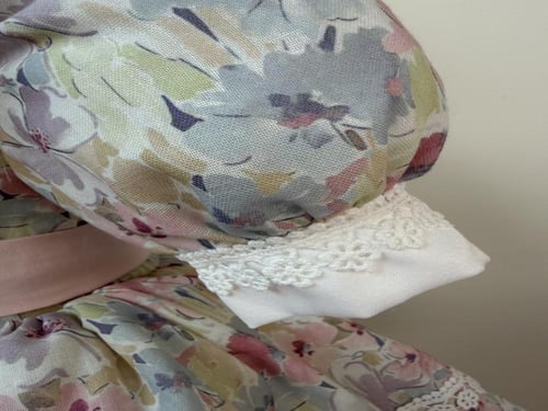 فستان الورود الناعمة