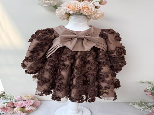 فستان النوتيلا الكبيرة