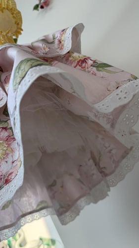 فستان النرجس الاصفر