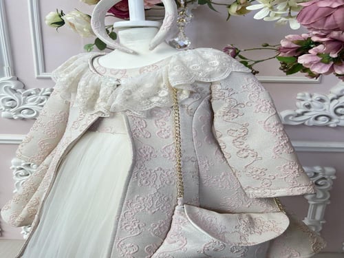 ملكي فخم⚜️ +شنطة وطوق