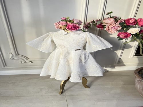 فستان سكري بوردات ذهبية+ طوق الشعر