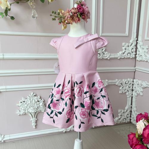 ماما لوما أغصان الورد