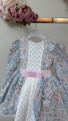 فستان التوليب السماوي