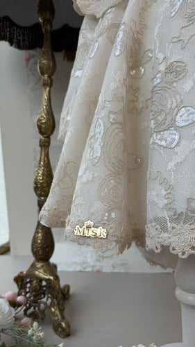 فستان عسولة الكبيرة