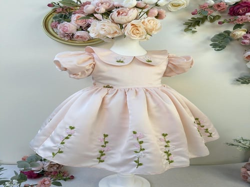 فستان حلاوة العيد(مطرز بالخرز+ فيونكة الشعر)