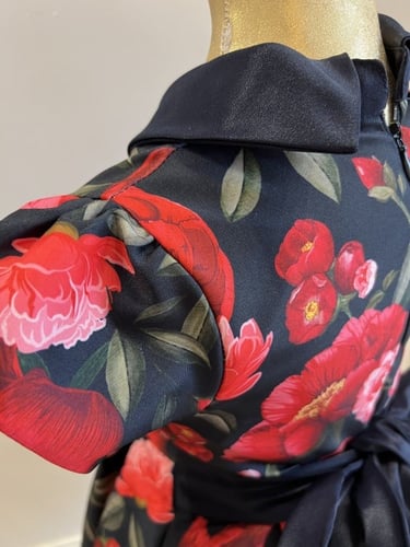 فستان روز تفتة