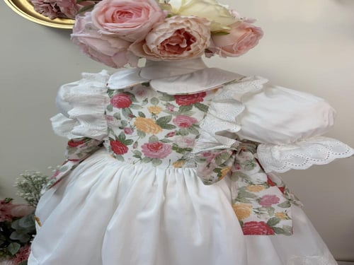 فستان ايميلي