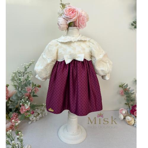 فستان عنابي بالدانتيل