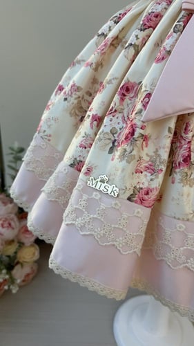 فستان مسك الفيكتوري+فيونكة الشعر (يفضل التاكد من ج...